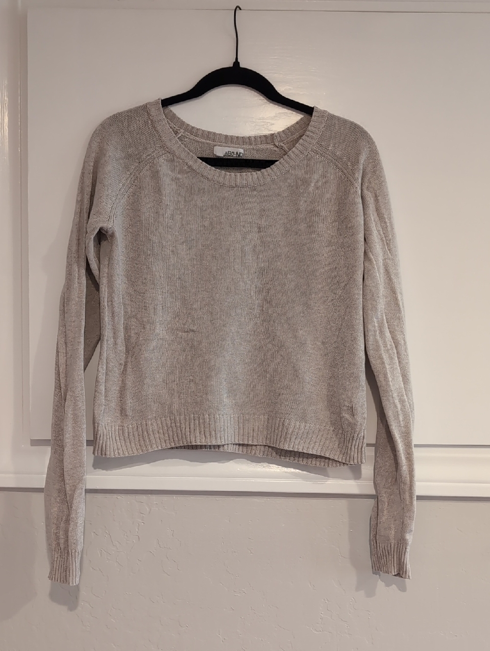 Abound crop pullover knit sweater. Beige. Large. Cotton.